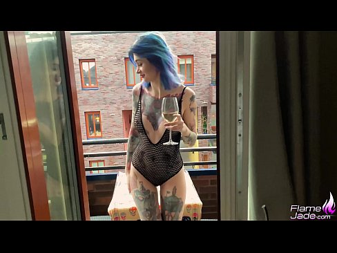❤️ Sjajna djevojka sisa gutljajem i strastveno jebe pod otvorenim nebom ❤ Porno na bs.3dhentaix.ru ❌❤